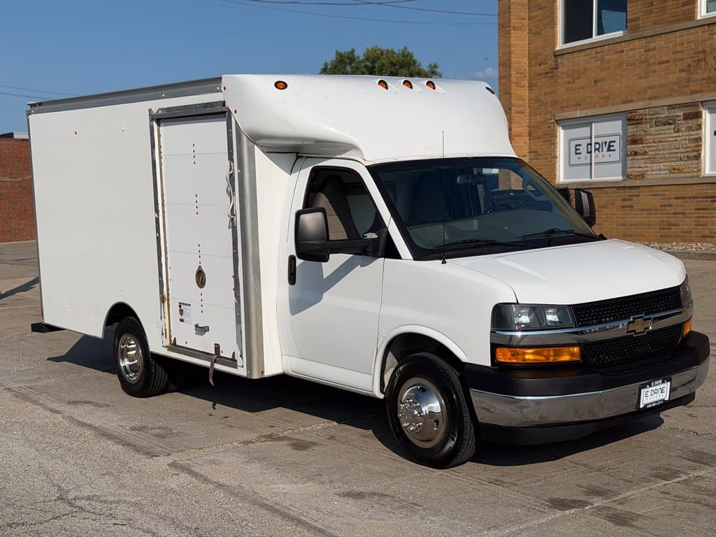 2020 Chevrolet Express Work Van - Image 4