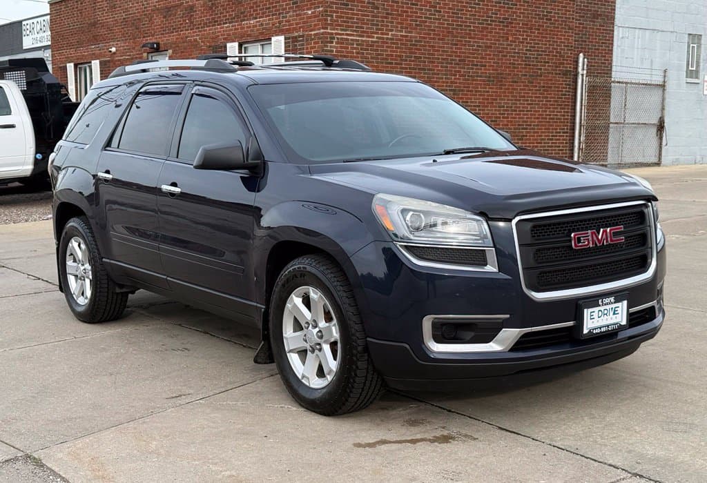 2015 GMC Acadia SLE-2 - Image 4
