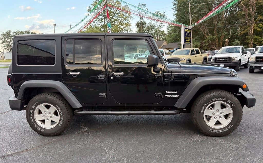 Photo 5 of 2017 Jeep Wrangler Unlimited Sport