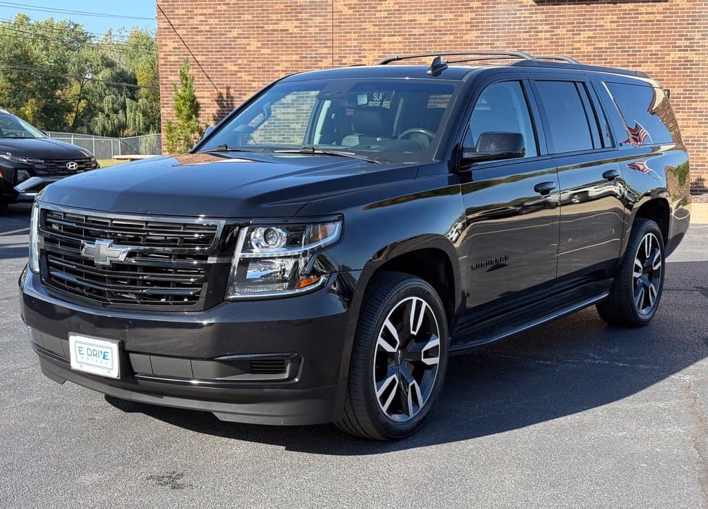 Photo 1 of 2018 Chevrolet Suburban LT