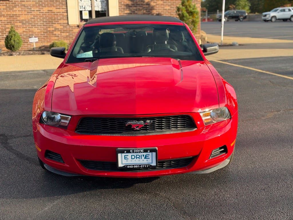 2010 Ford Mustang V6 - Image 5