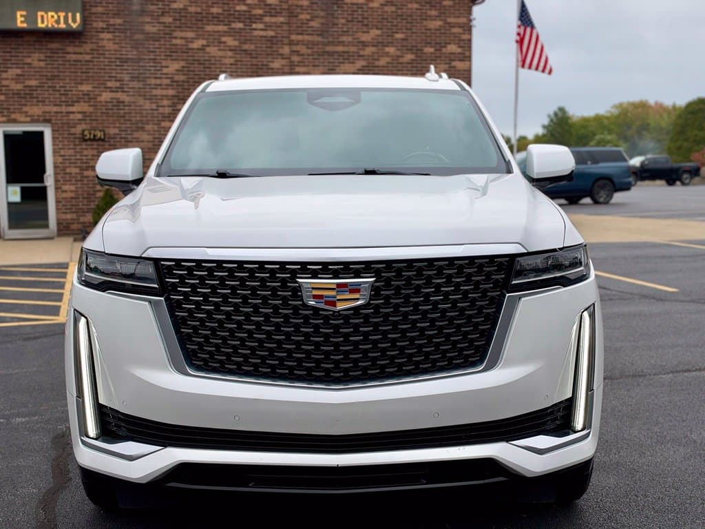 Photo 3 of 2021 Cadillac Escalade Premium Luxury