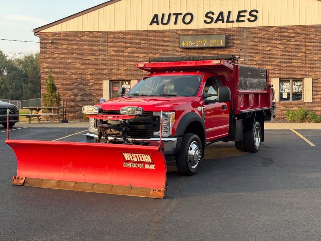 Photo 1 of 2017 Ford F-550SD XL